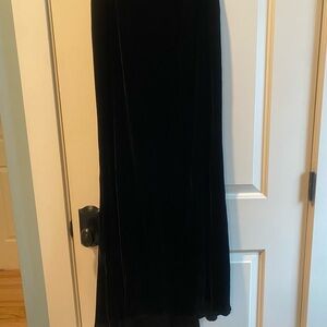 Brooks Brothers Black Velvet Skirt with train - NWT size 4